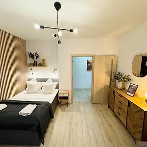Nicelovely & Dlouha Apartmán